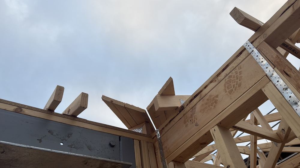 Valley board ends left unsupported, so the valley can sag and drum in wind, found during a frame inspection in Aintree
